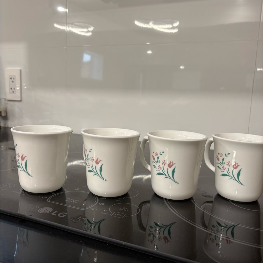 White Floral Ceramic Mugs -‎ Set of 4